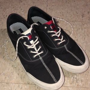 Tommy Hilfiger Sneakers WITH BOX